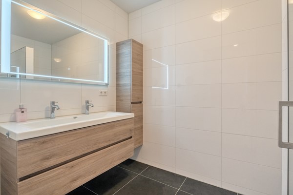 Medium property photo - Zuiderzeeboulevard 72, 3751 HC Bunschoten-Spakenburg